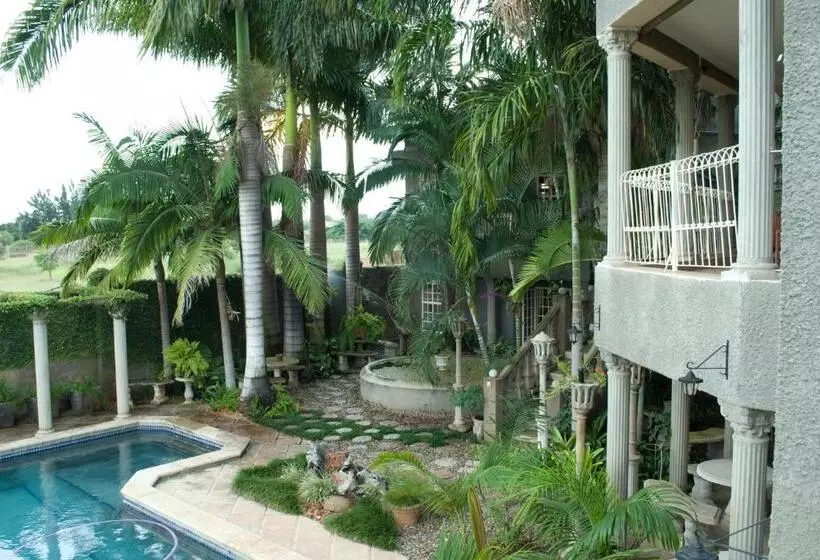 Majatalo Belvedereonriver