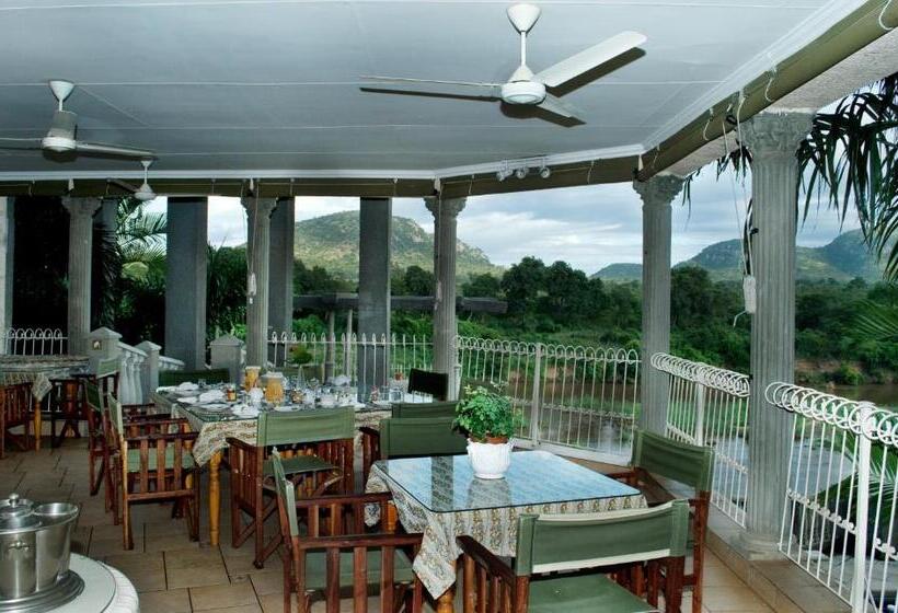 פנסיון Belvedereonriver