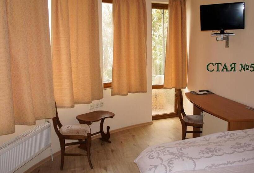 پانسیون Complex Maxim