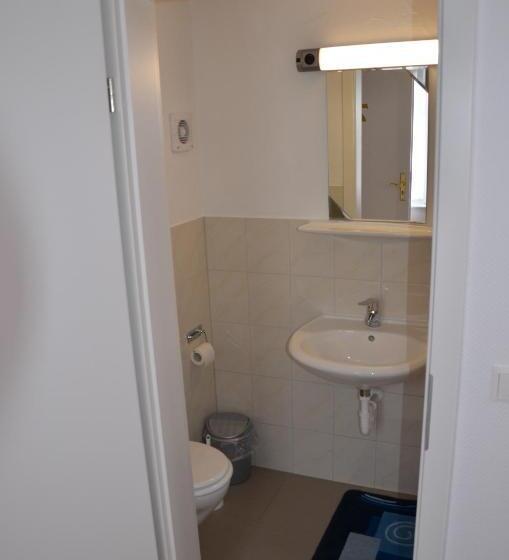 פנסיון Gasthaus Löwen