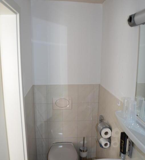 פנסיון Gasthaus Löwen