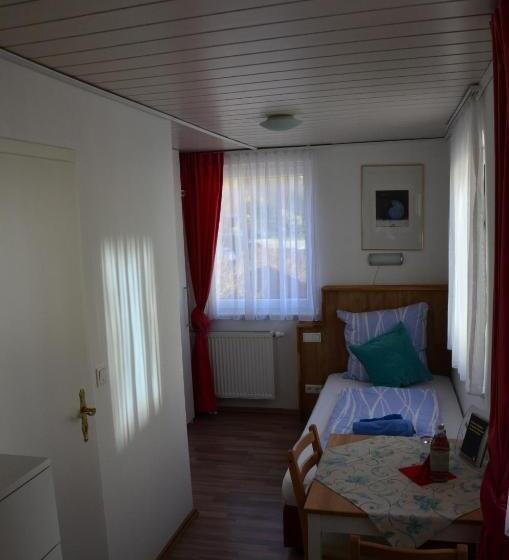 פנסיון Gasthaus Löwen