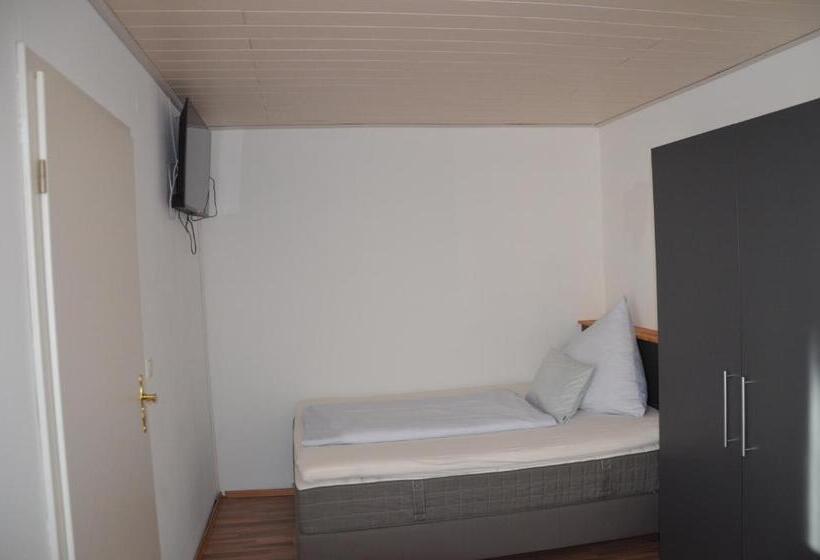 פנסיון Gasthaus Löwen