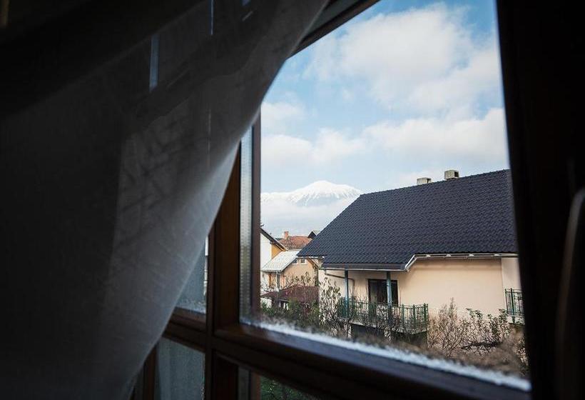 پانسیون Guesthouse Tulipan