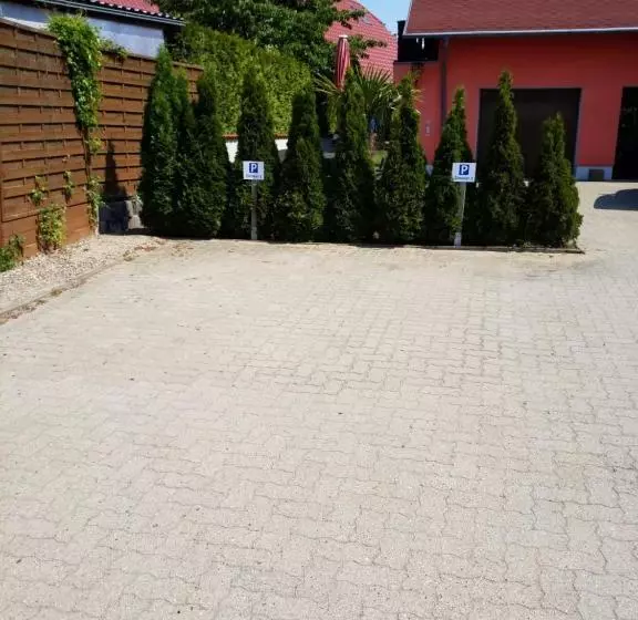 ペンション Landhaus Mecklenburg