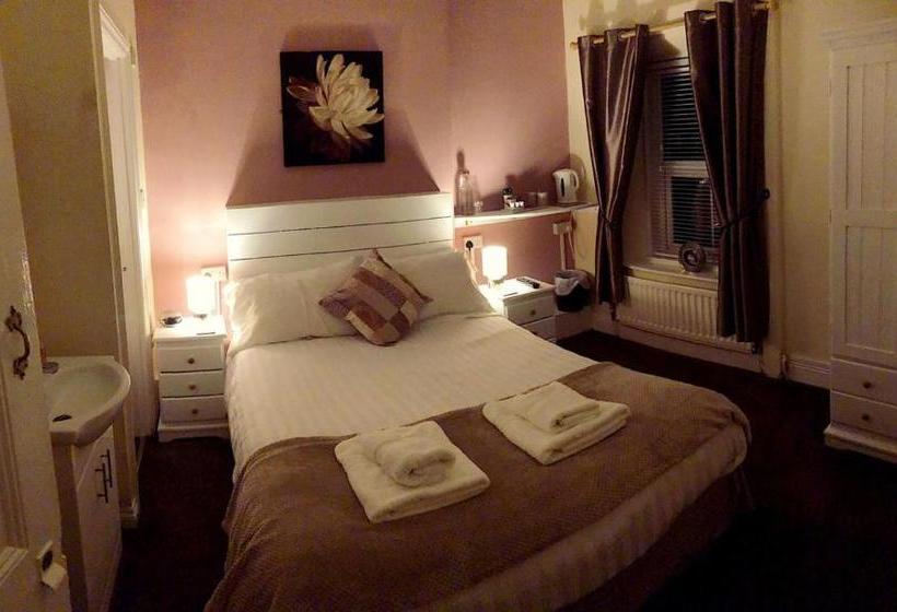 ペンション Lyndhurst