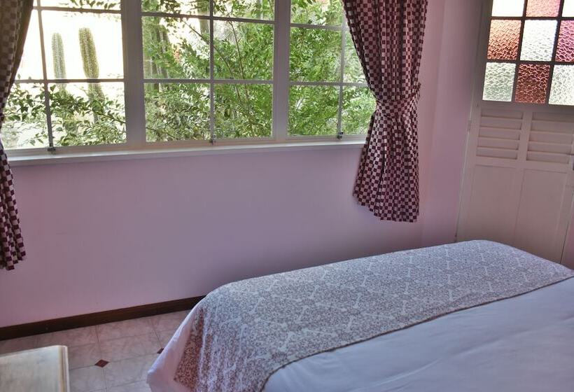 Pension (Hôtel basse catégorie) Pousada Estalagem De Brotas