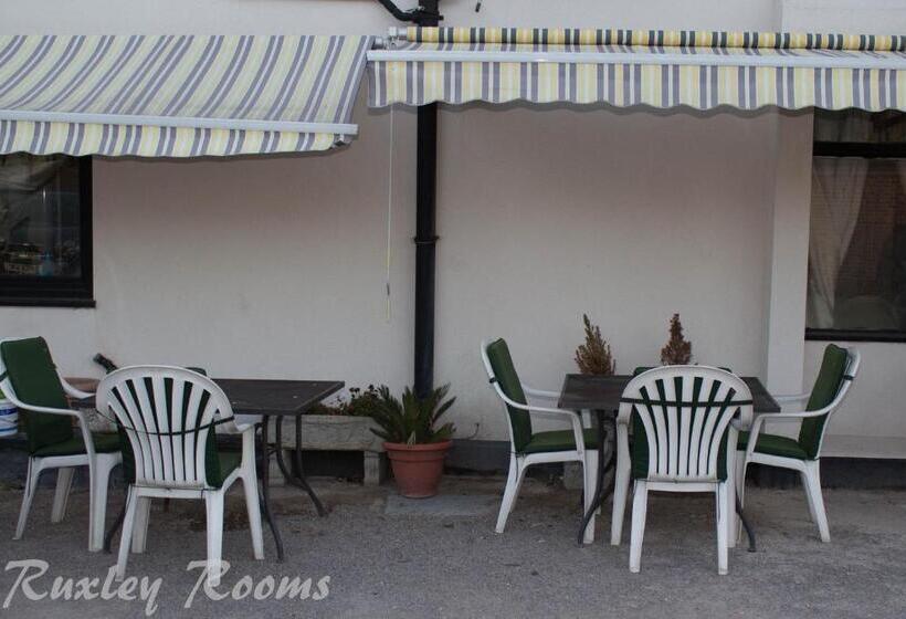 膳宿费 Ruxley Rooms