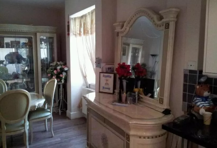 Majatalo Ruxley Rooms