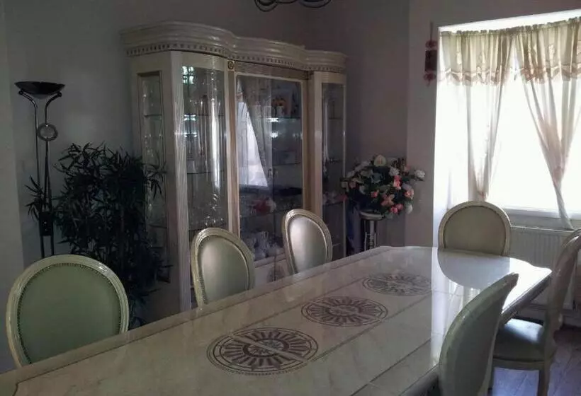 Majatalo Ruxley Rooms