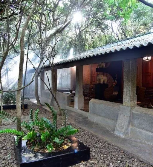Akein Jungle Resort   Sigiriya
