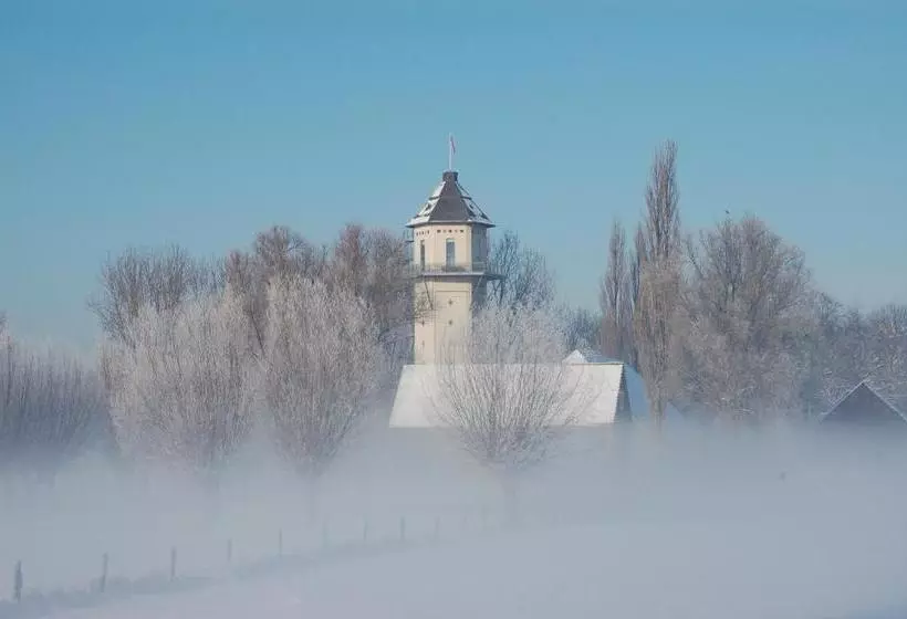 Retkeilymaja De Watertoren