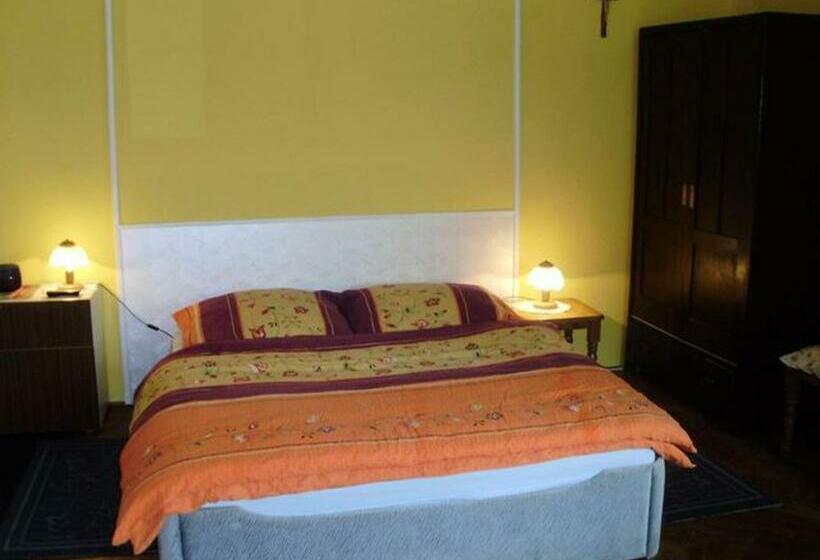 住宿加早餐  Privat Henry