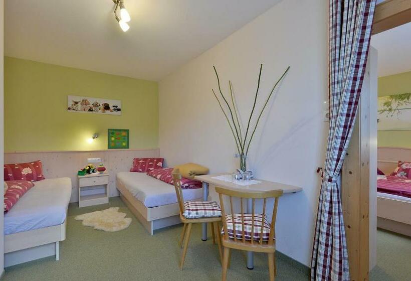 בית מלון כפרי Bio Angererhof