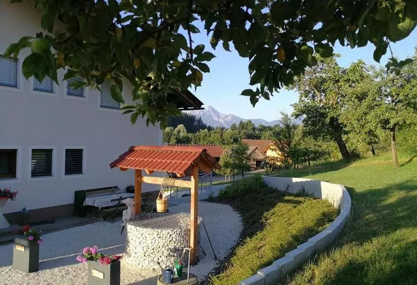 ホテル Ferienwohnungen Oranhof