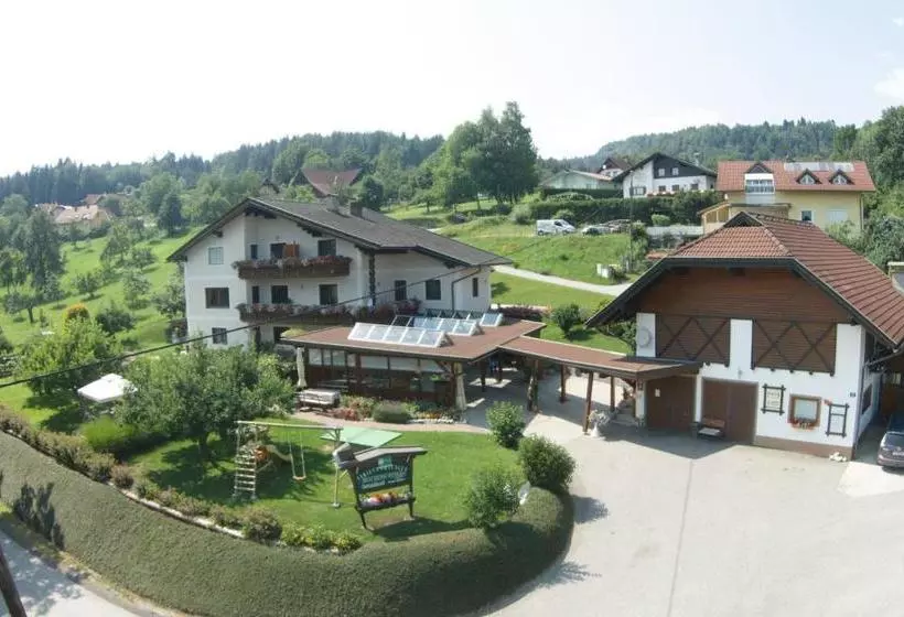 ホテル Ferienwohnungen Oranhof