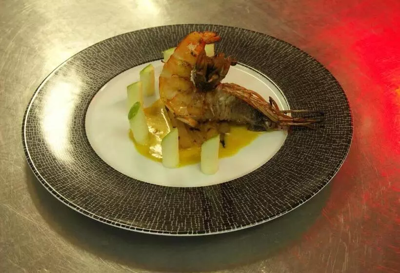 Hotelli Hôtel La Bonne Auberge