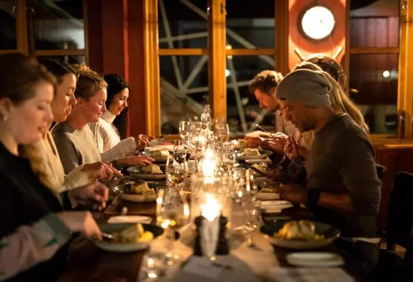 Nyvågar Rorbuhotell   By Classic Norway Hotels