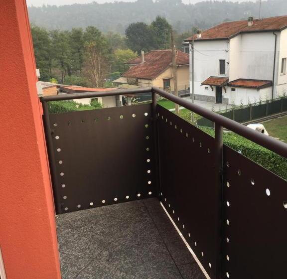 ペンション Camera Manù