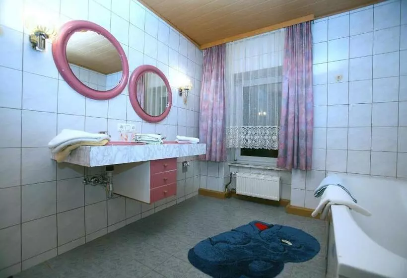 Majatalo Gasthof Maly