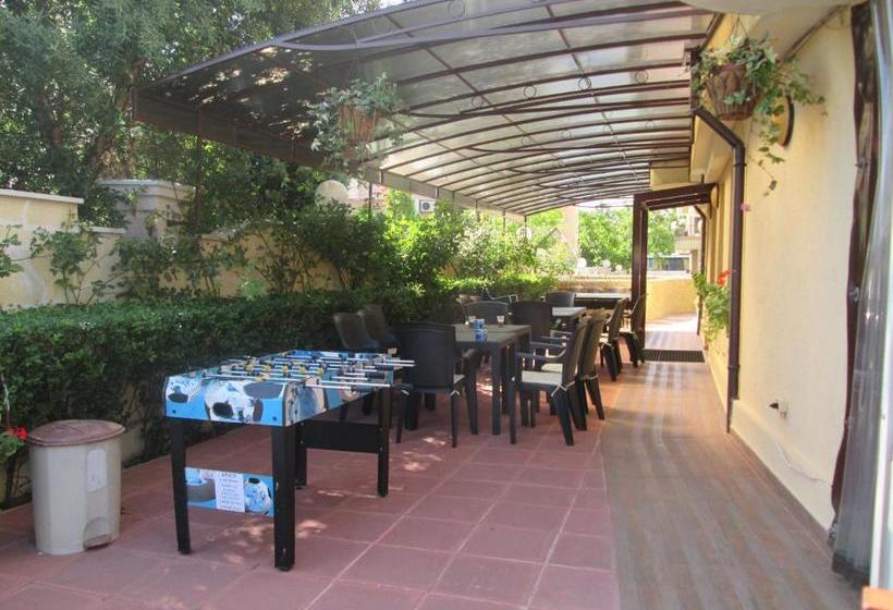 ペンション Guest House Yug