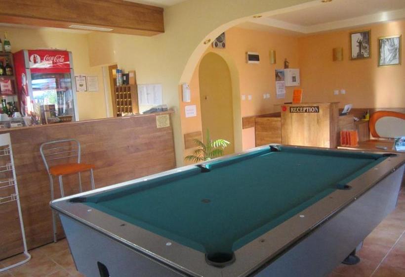 ペンション Guest House Yug