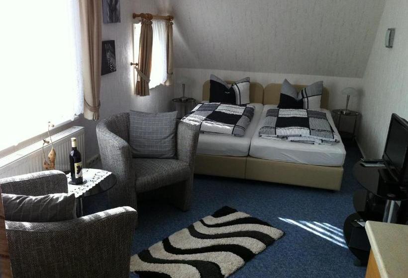 بنسيون Haus Daheim