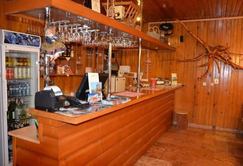 Majatalo Penzion ždiar