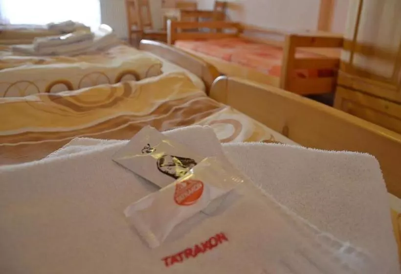 Majatalo Penzion ždiar