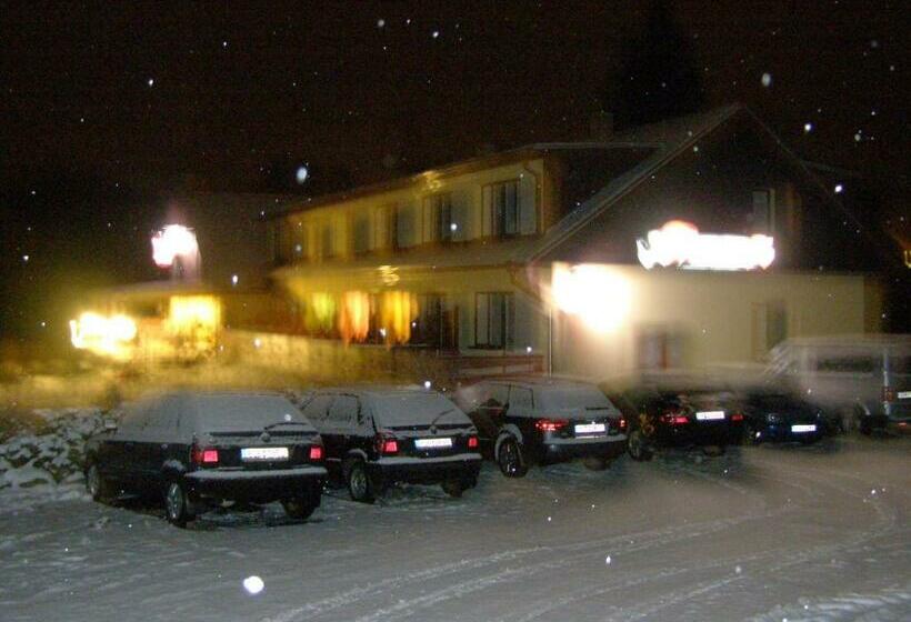 膳宿费 Penzion U Kukačků