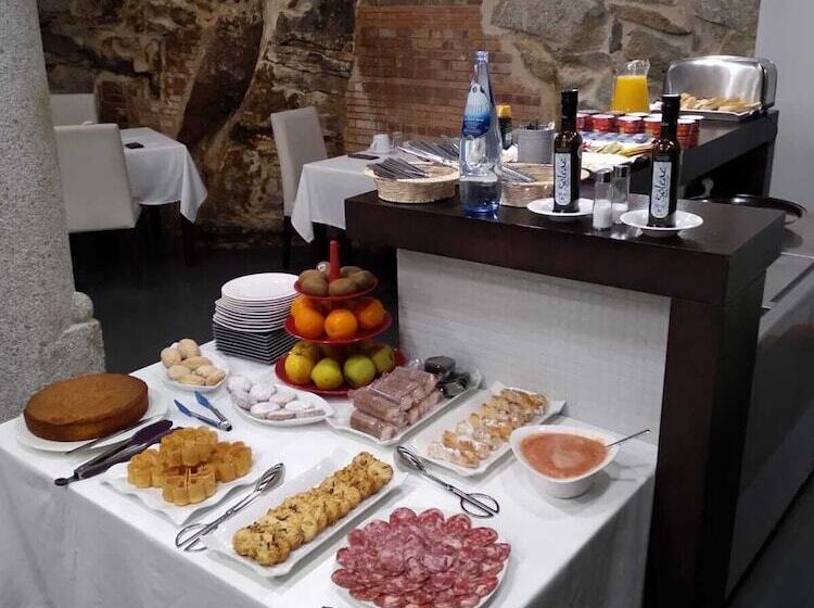 פנסיון Posada Miranda