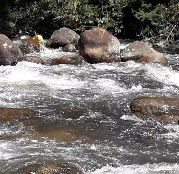 Majatalo Pousada Estância Rio Acima
