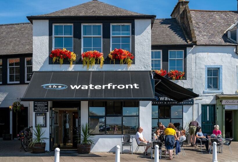 פנסיון The Waterfront