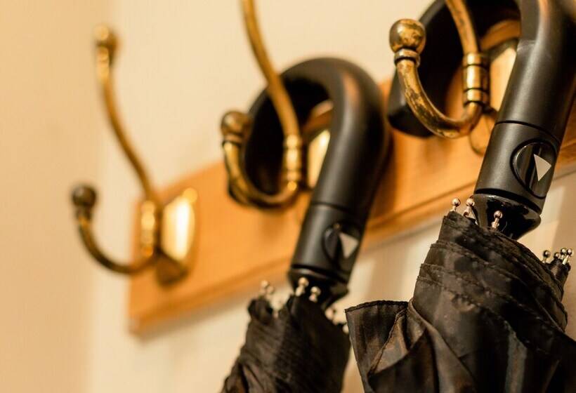 פנסיון The Waterfront