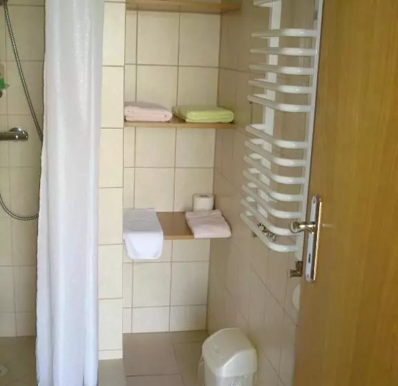 پانسیون Vinland Guesthouse