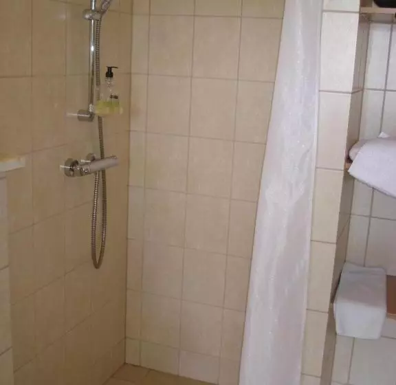 پانسیون Vinland Guesthouse