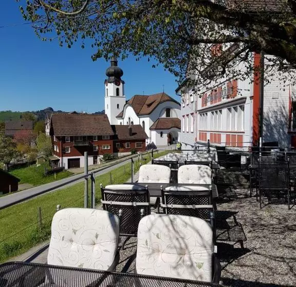 ユースホステル Gasthaus Bären Schlatt