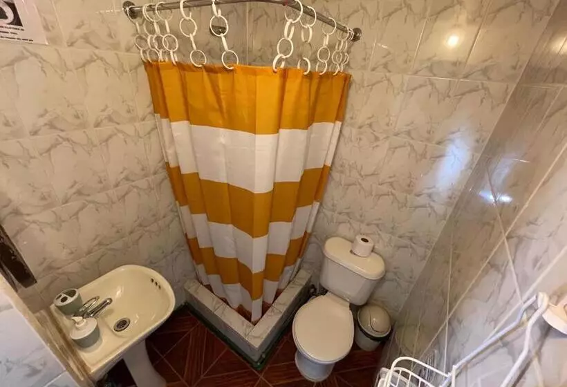 هاستل Hostal Las Kañas