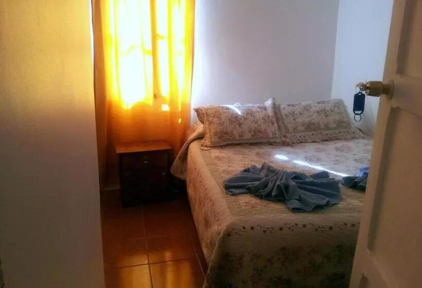 هاستل Hostal Las Kañas