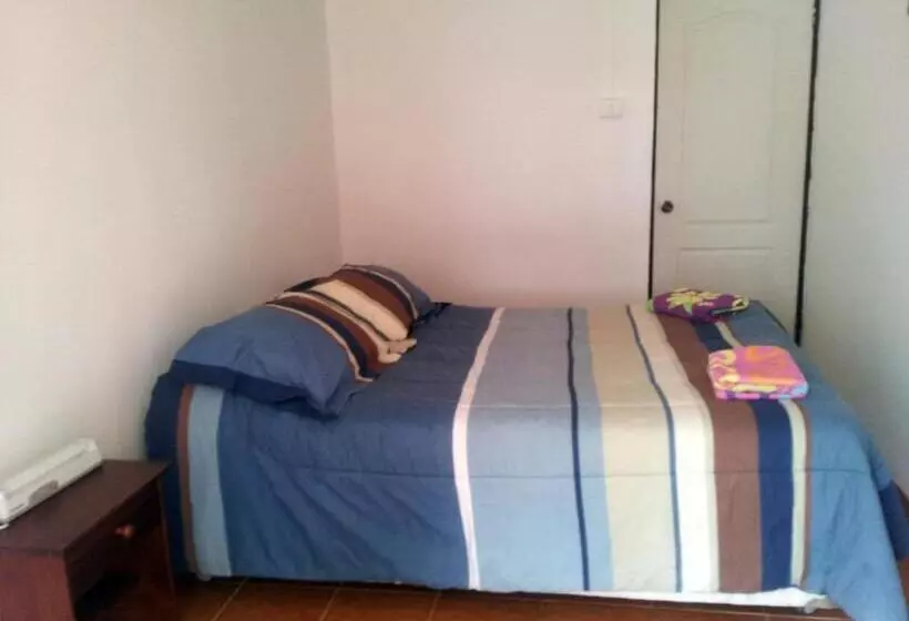 هاستل Hostal Las Kañas