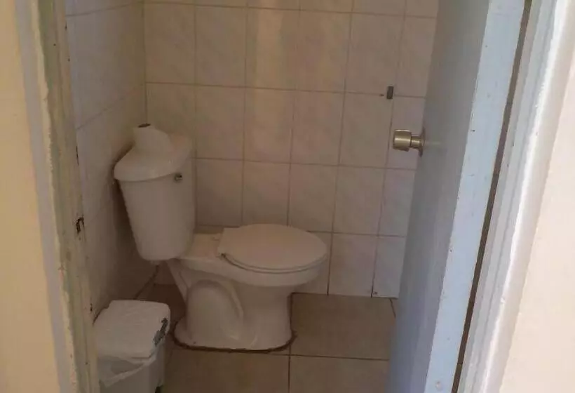 هاستل Hostal Las Kañas