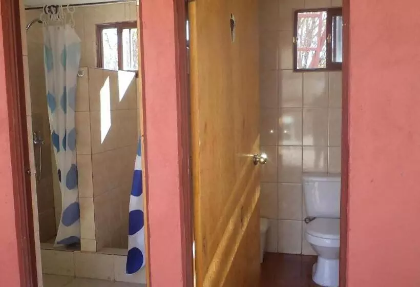 هاستل Hostal Las Kañas