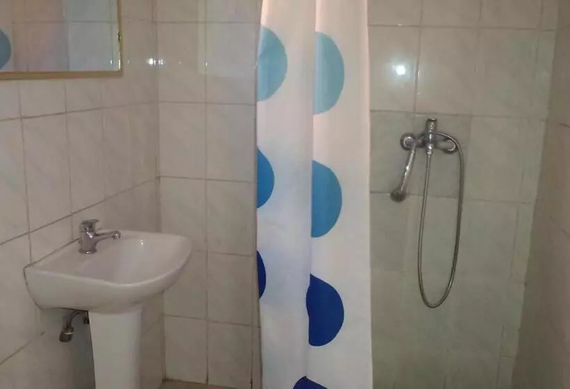 هاستل Hostal Las Kañas