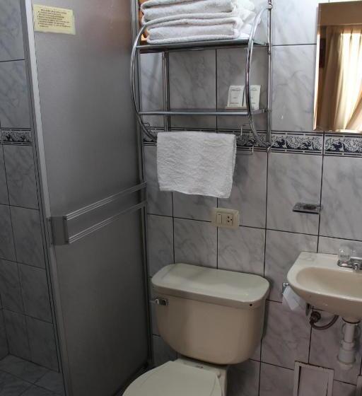 ユースホステル Picol Hostal