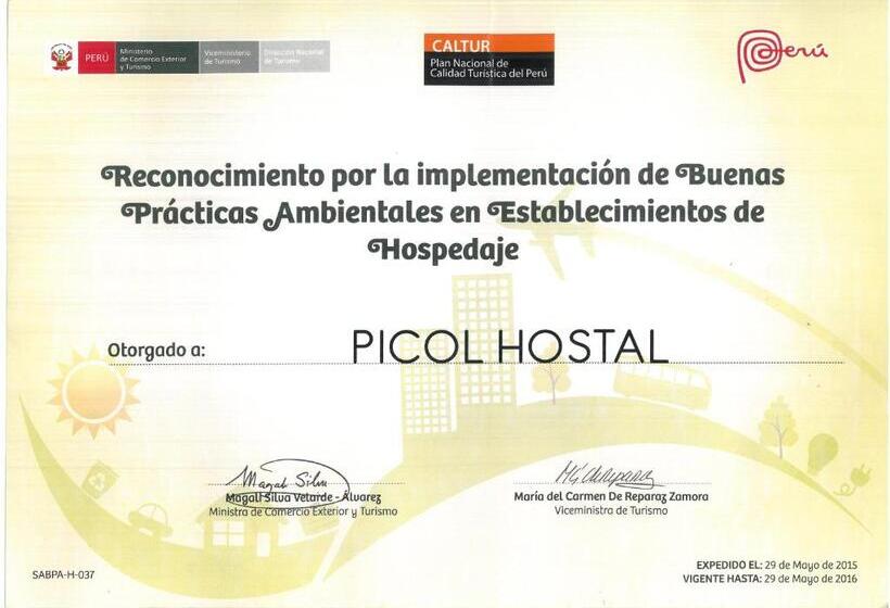 ユースホステル Picol Hostal