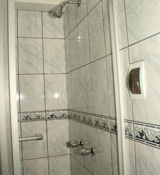 ユースホステル Picol Hostal