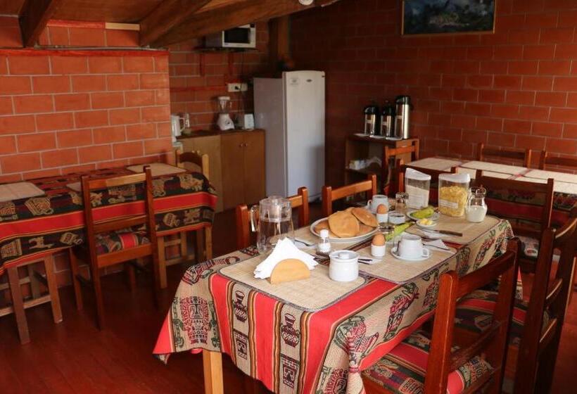 ユースホステル Picol Hostal