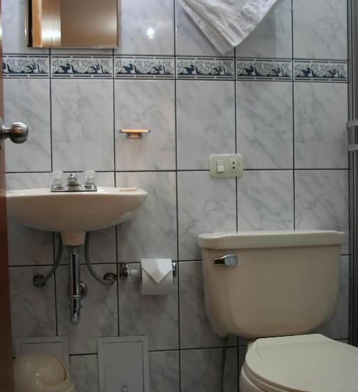 ユースホステル Picol Hostal