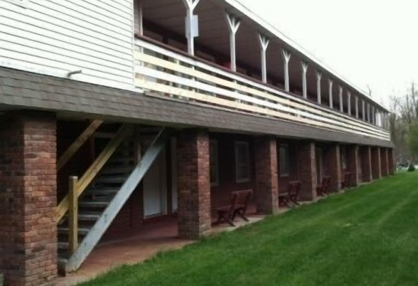 ユースホステル Waterford Inn