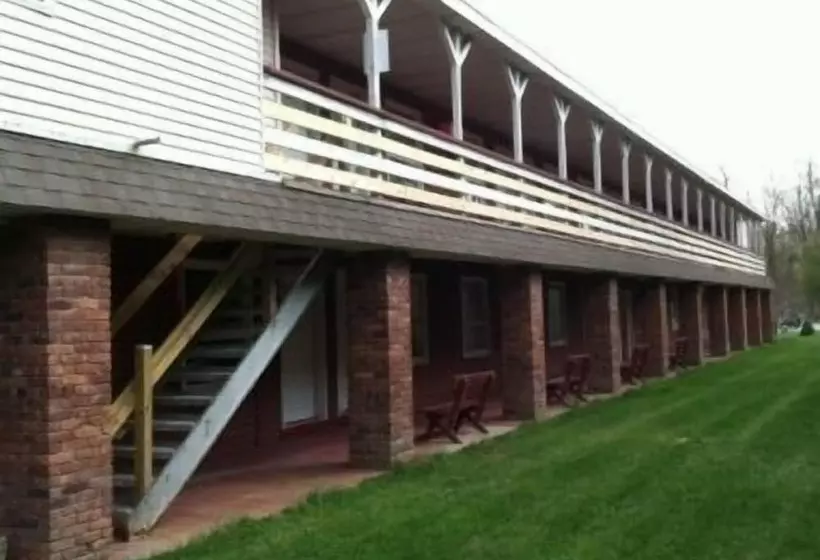 Retkeilymaja Waterford Inn